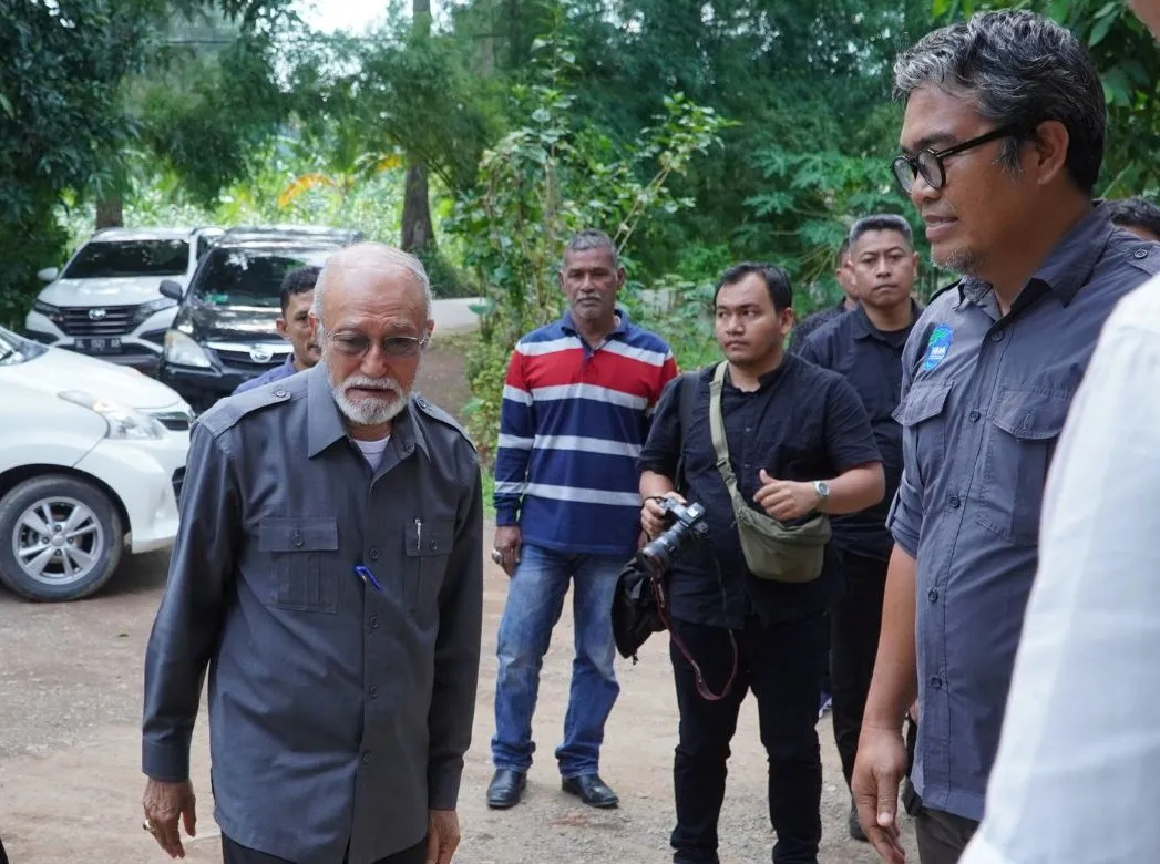 Kunjungan Wali Nanggroe ke Kantor HAkA