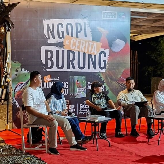 Rubama, Agus Mirza, Bang Gebe dimoderatori Raihan dalam diskusi cerita burung
