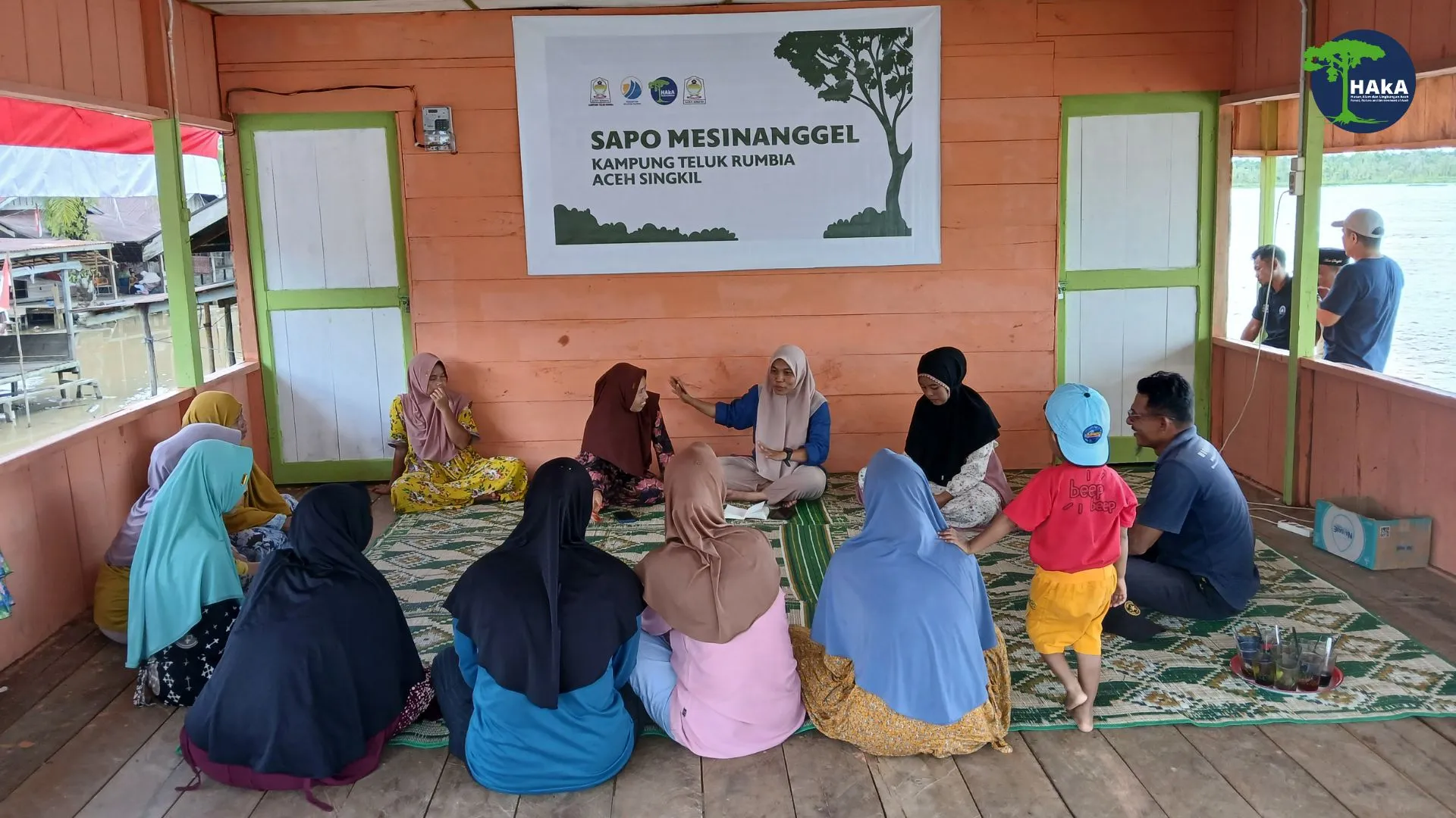 Kelompok Perempuan Nelayan Teluk Rumbia 6