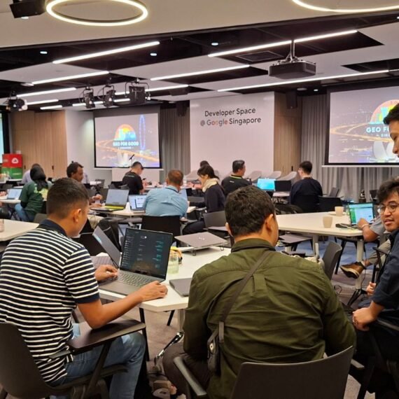 Geo for Good User summit merupakan ajang berkumpul ahli bidang ilmu kebumian seluruh dunia