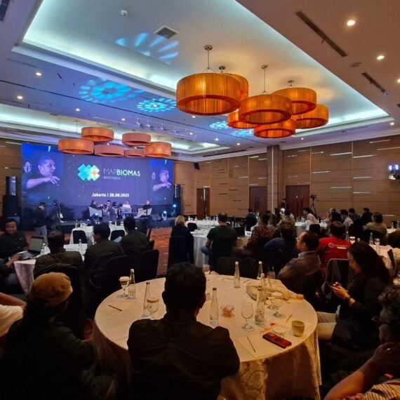 Puluhan hadirin mengikuti acara launching platform MapBiomas Koleksi 4.0