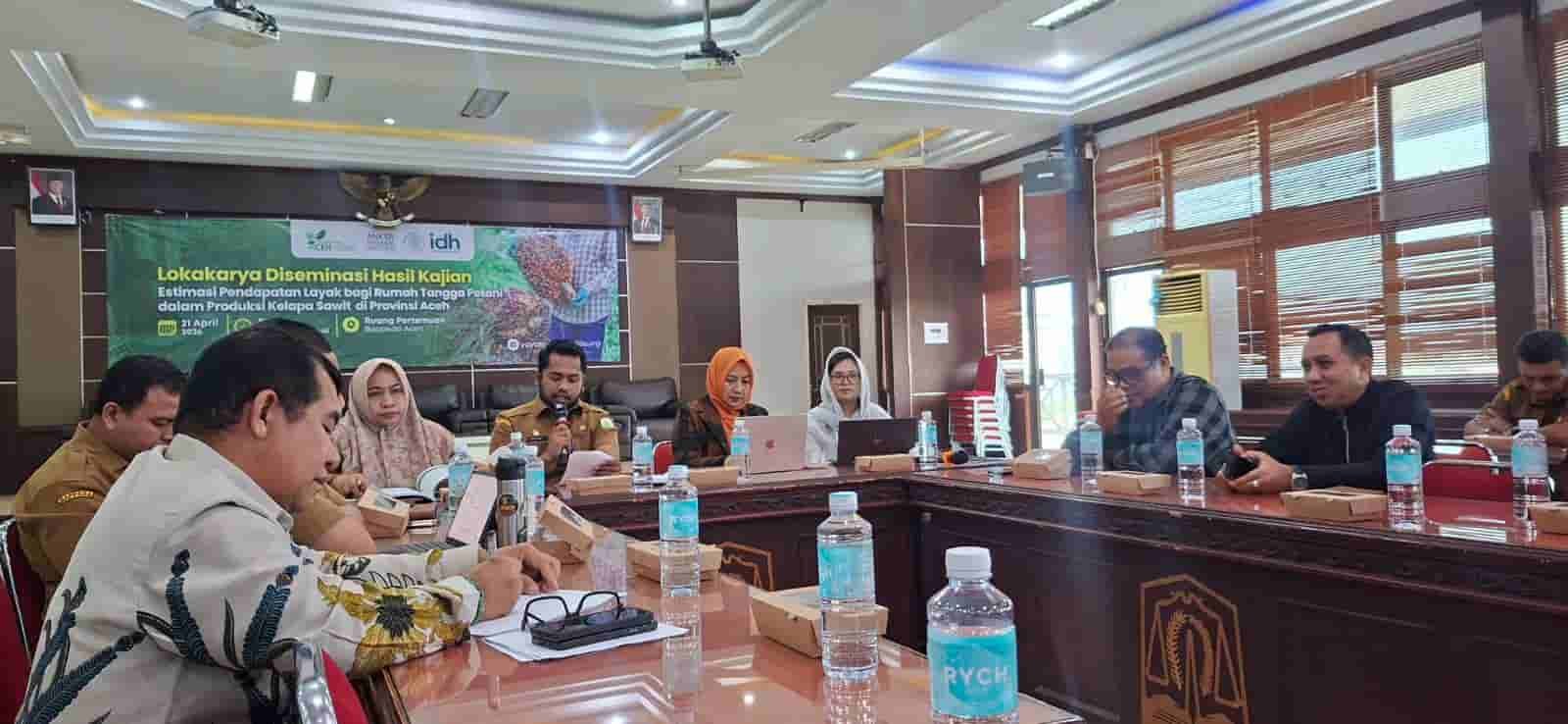 Flyer Living Income Petani Sawit Aceh IDH