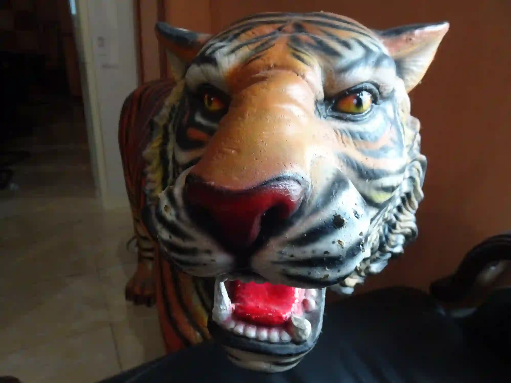 Patung Harimau Sumatera
